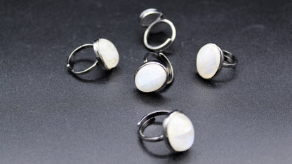 Anello in argento nero fatto a mano con pietra di luna