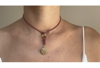 Collana conchiglia venusiana bronzo semplice