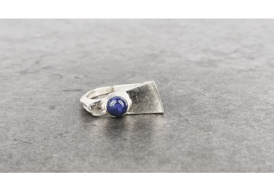 Anello in argento e lapislazzuli