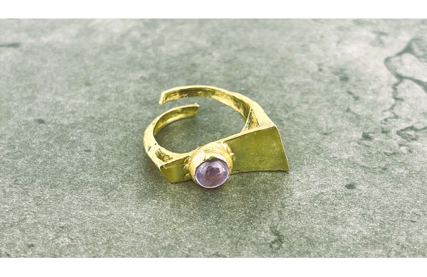 Anello in bronzo con ametista